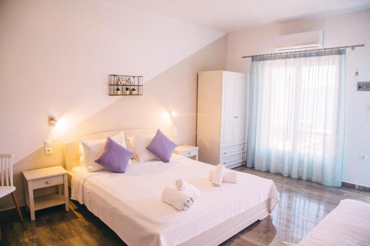 Theodora Rooms Poros Town المظهر الخارجي الصورة